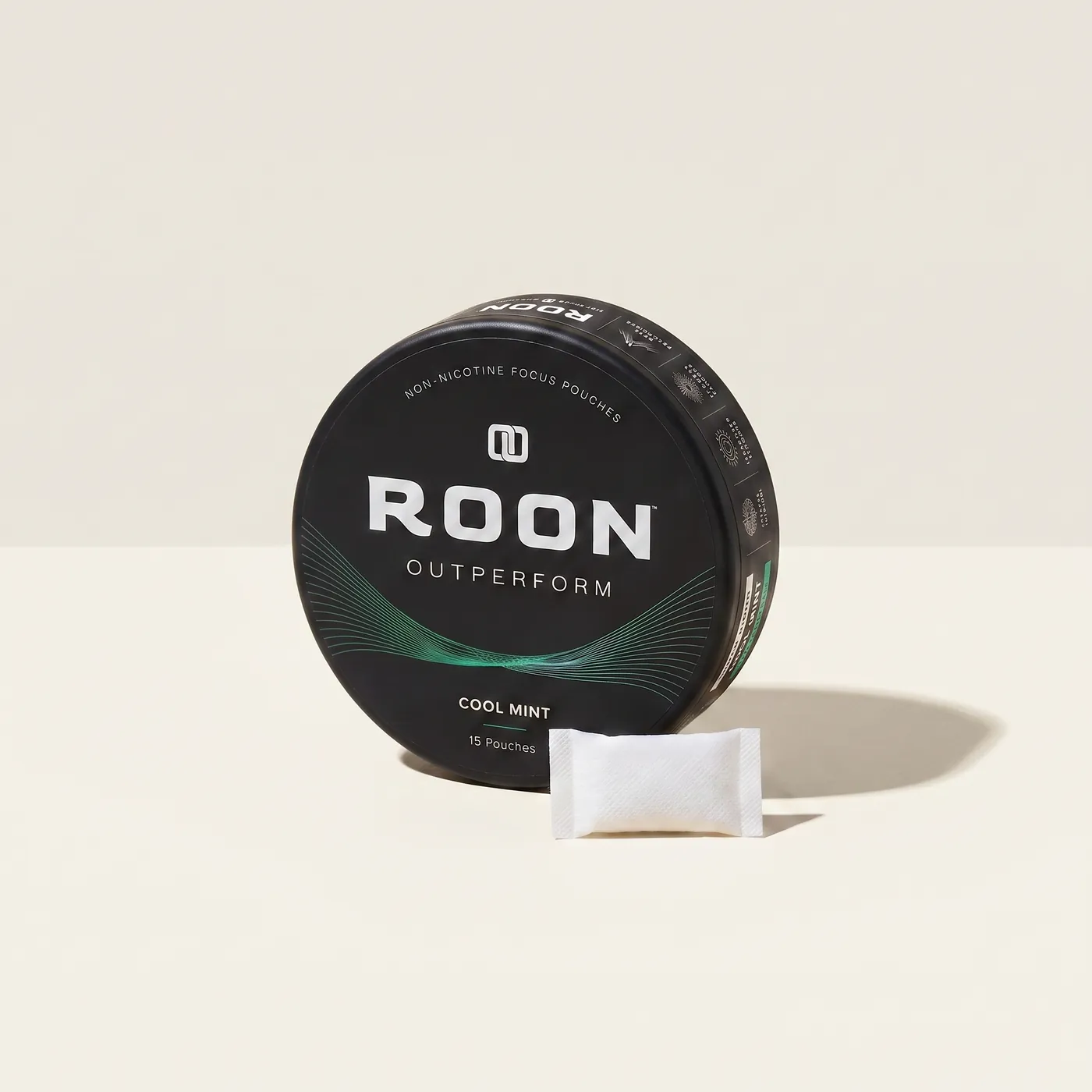 A single Roon pouch beside a diagram showing where the pouch rests against the gum.