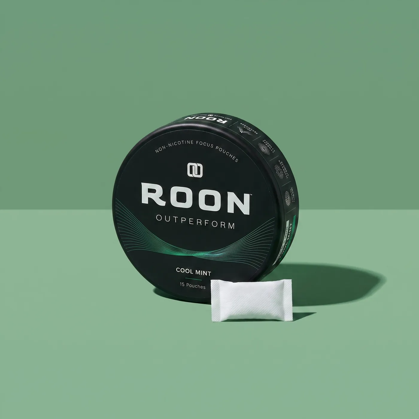 A single Roon pouch beside a diagram showing where the pouch rests against the gum.