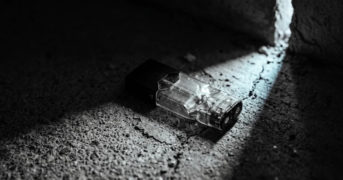 Why Is It So Hard to Quit Vaping? The Neuroscience Behind the Struggle