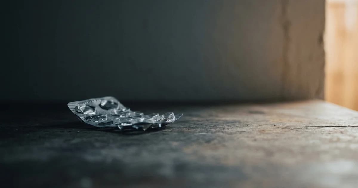 Nicotine Withdrawal Depression: Why Quitting Makes You Feel Worse Before It Gets Better